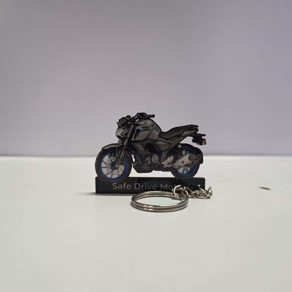 Customized Yamaha FZ-S FI V4 DLX Metallic Grey Colorful Bike Shape Gel Number Plate Keychain (2)