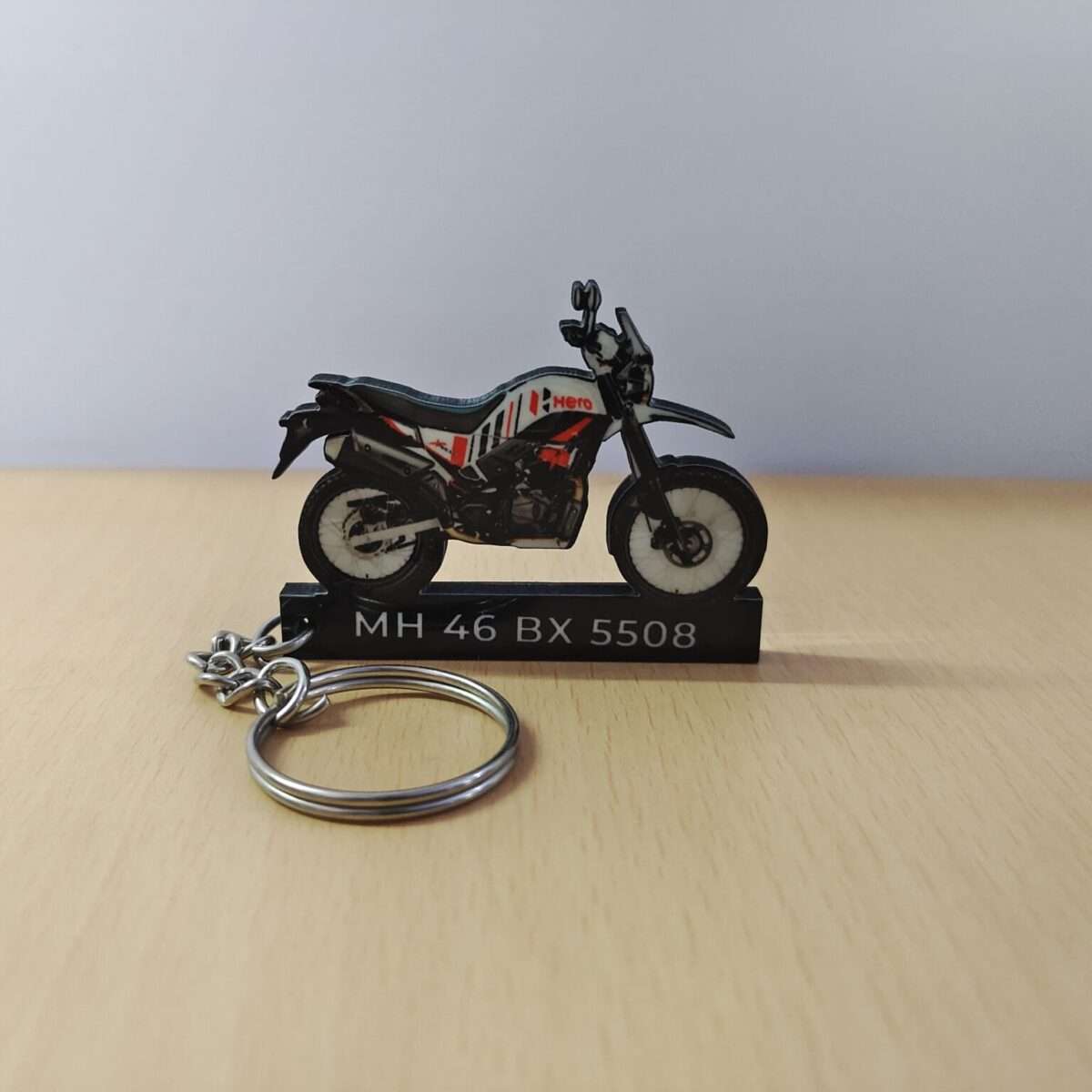Customized Hero Xpulse 200 4V Rally Edition Pearl Fadeless White Colorful Bike Shape Gel Number Plate Keychain