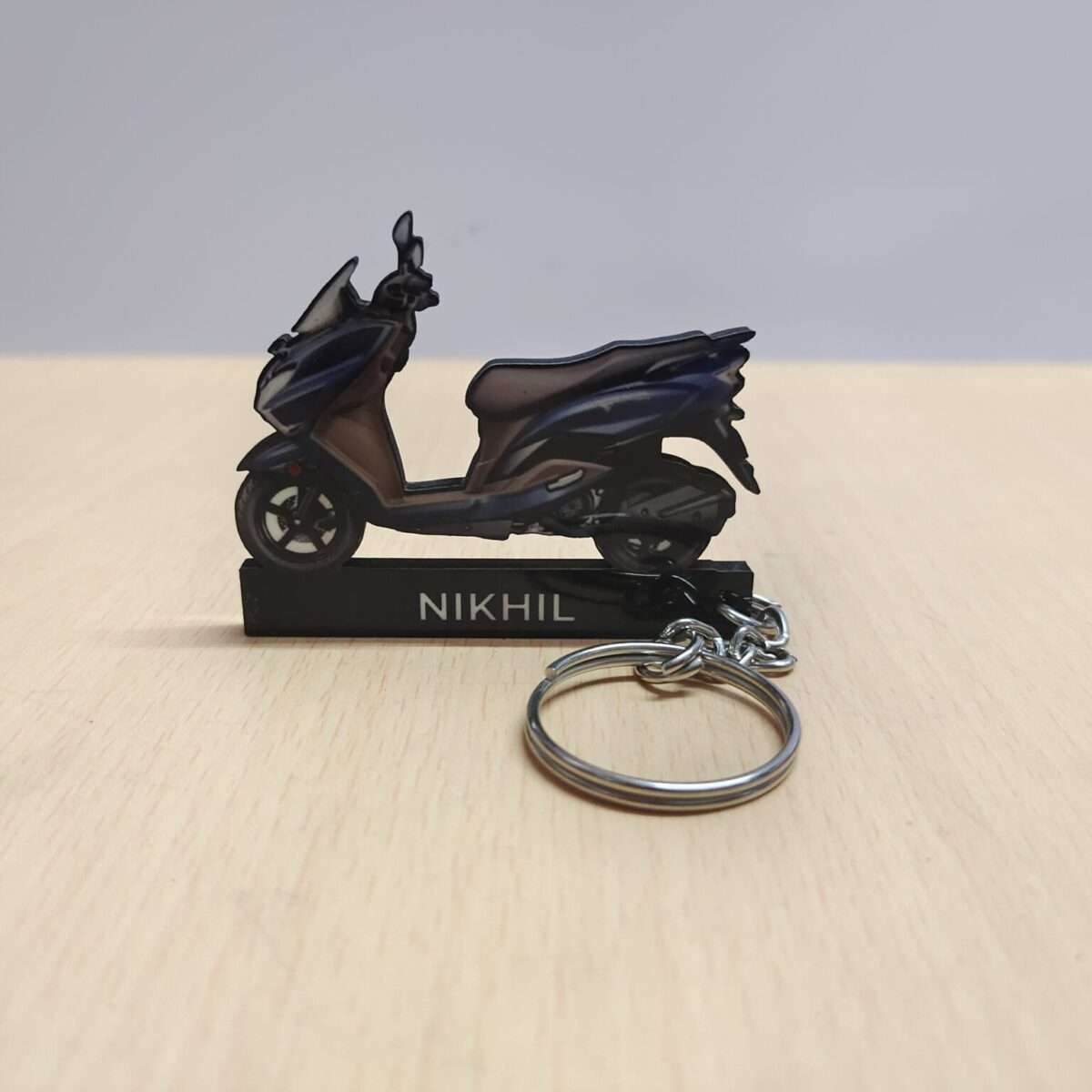 Customized Suzuki Burgman Street 125 Glossy Grey colorful Scooter Shape Gel Number Plate Keychain (02)