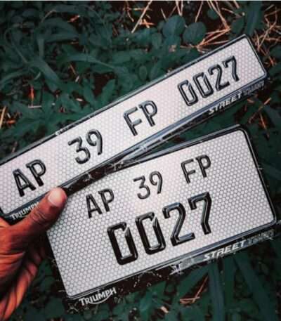 Triumph Street Twin 900 Number Plate (Gel)