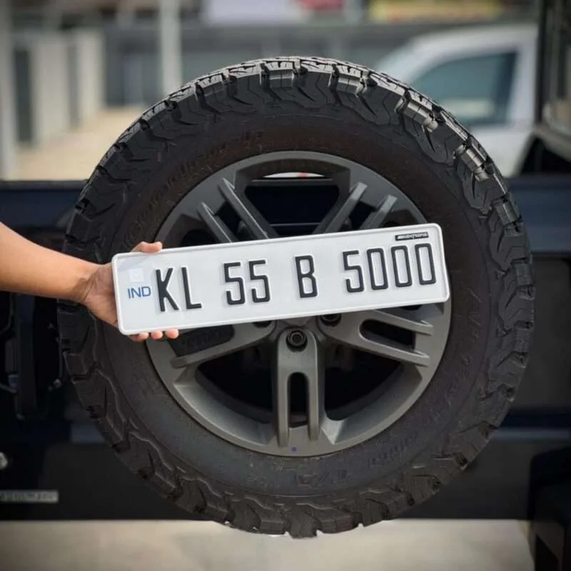 Customized IND Traffic Long Font Car Aluminium Punching Number Plates With IND Logo For All Cars