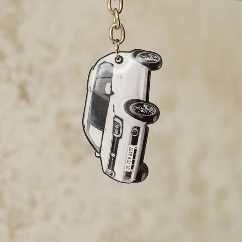 Maruti Suzuki Ignis Pearl Arctic White Keychain